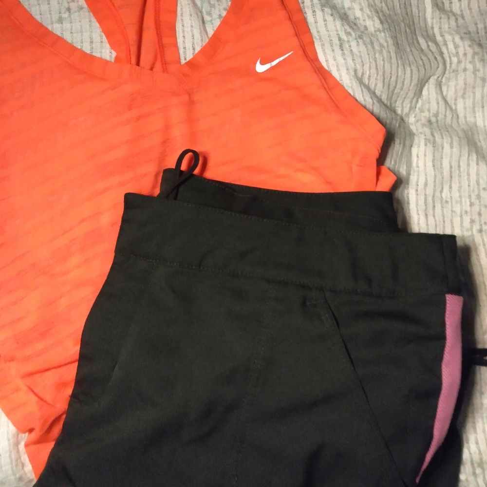 Nike tank and pants athletic wear ladies size medium